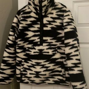 Billabong black & white cozy fleece